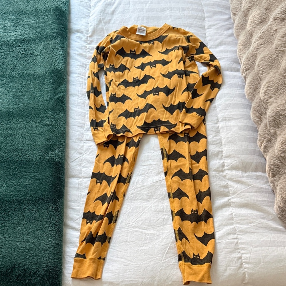Hanna Andersson Yellow and Black Pajama Top